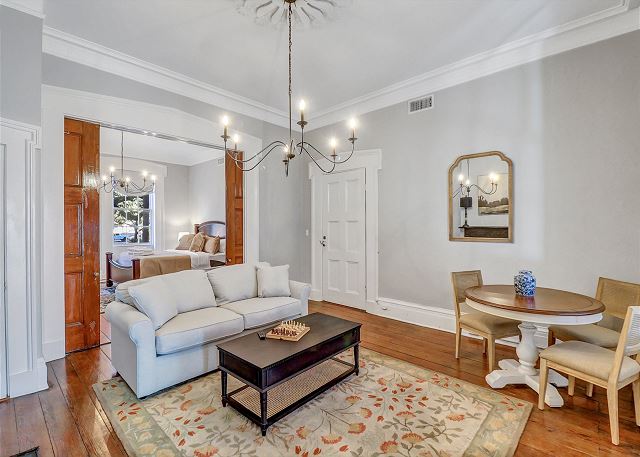 The York House Parlor 5