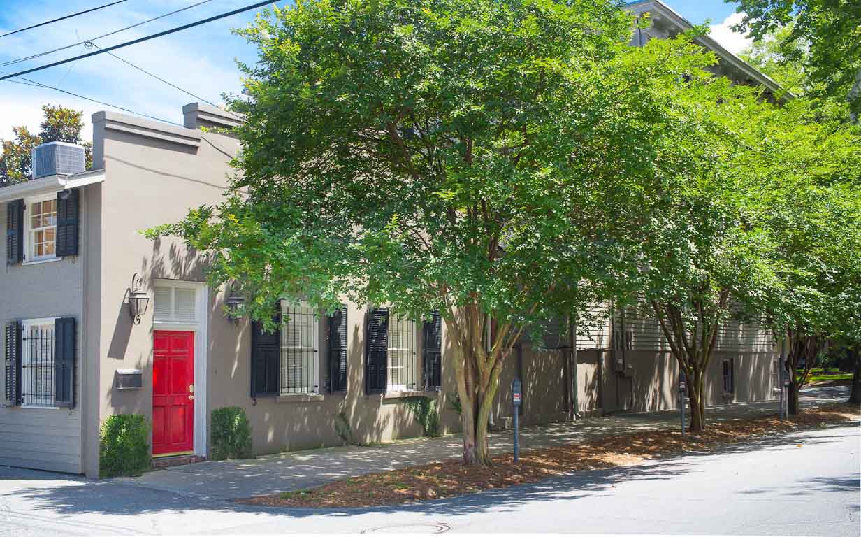 Pulaski Square Carriage House Savannah Rentals Lucky Savannah