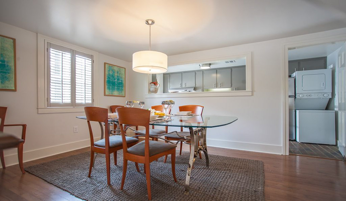 Pulaski Square Carriage House Savannah Rentals Lucky Savannah