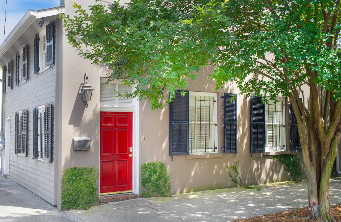 Pulaski Square Carriage House Savannah Rentals Lucky Savannah