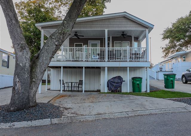 8143 Seascape Deluxe