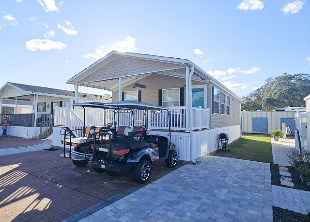 8109 Seascape Deluxe