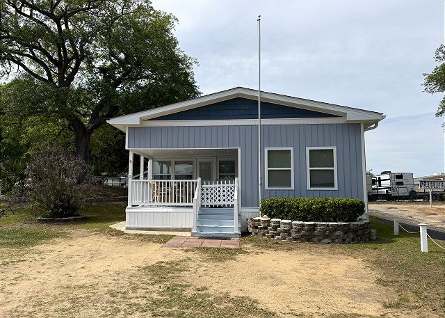 608 Lakewood Circle