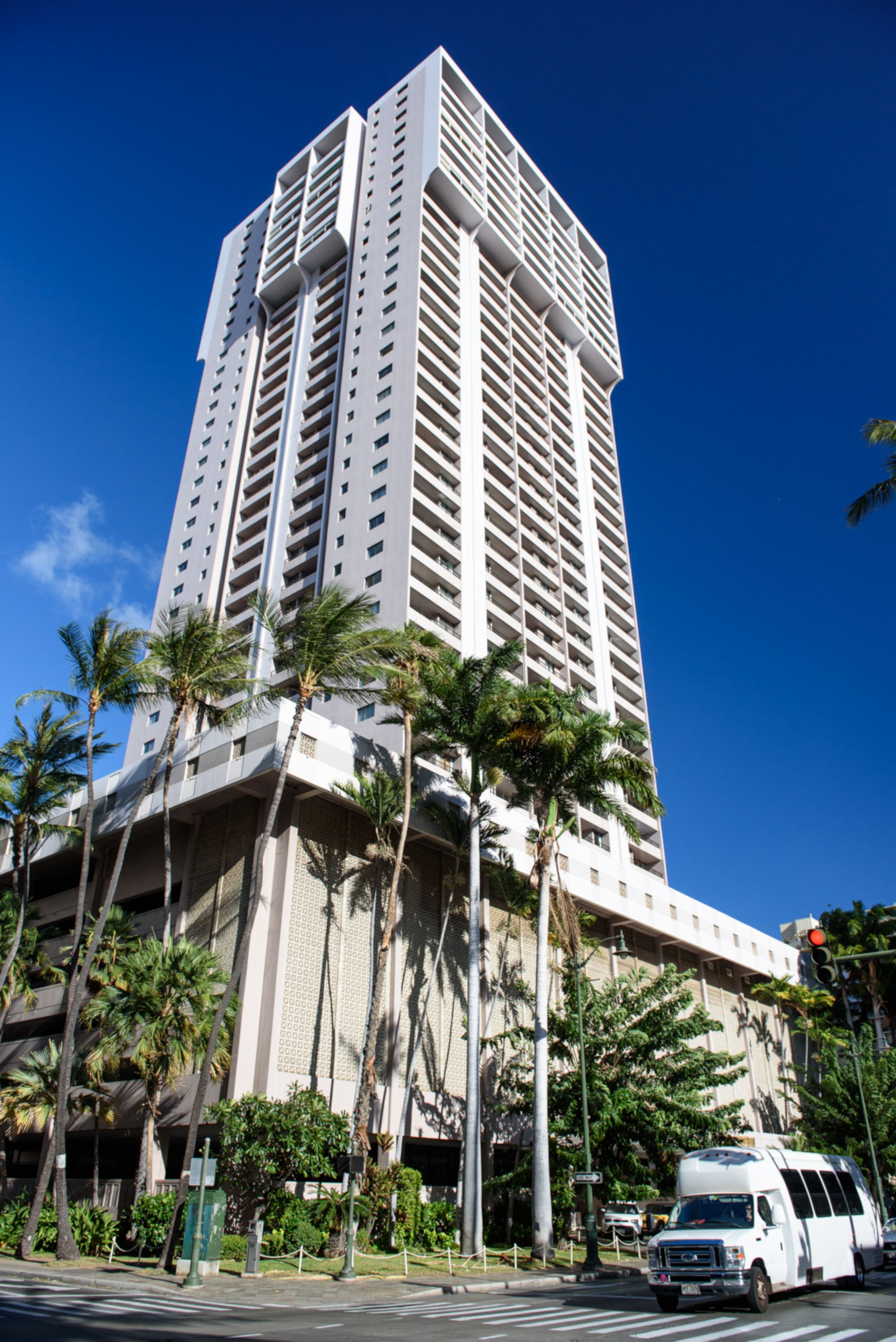 Royal Kuhio (RK04) - 1 Bedroom Vacation Rental in the Center of Waikiki