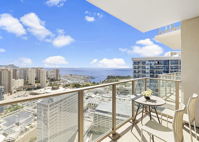 Sky Ala Moana West 1/1 (4205)