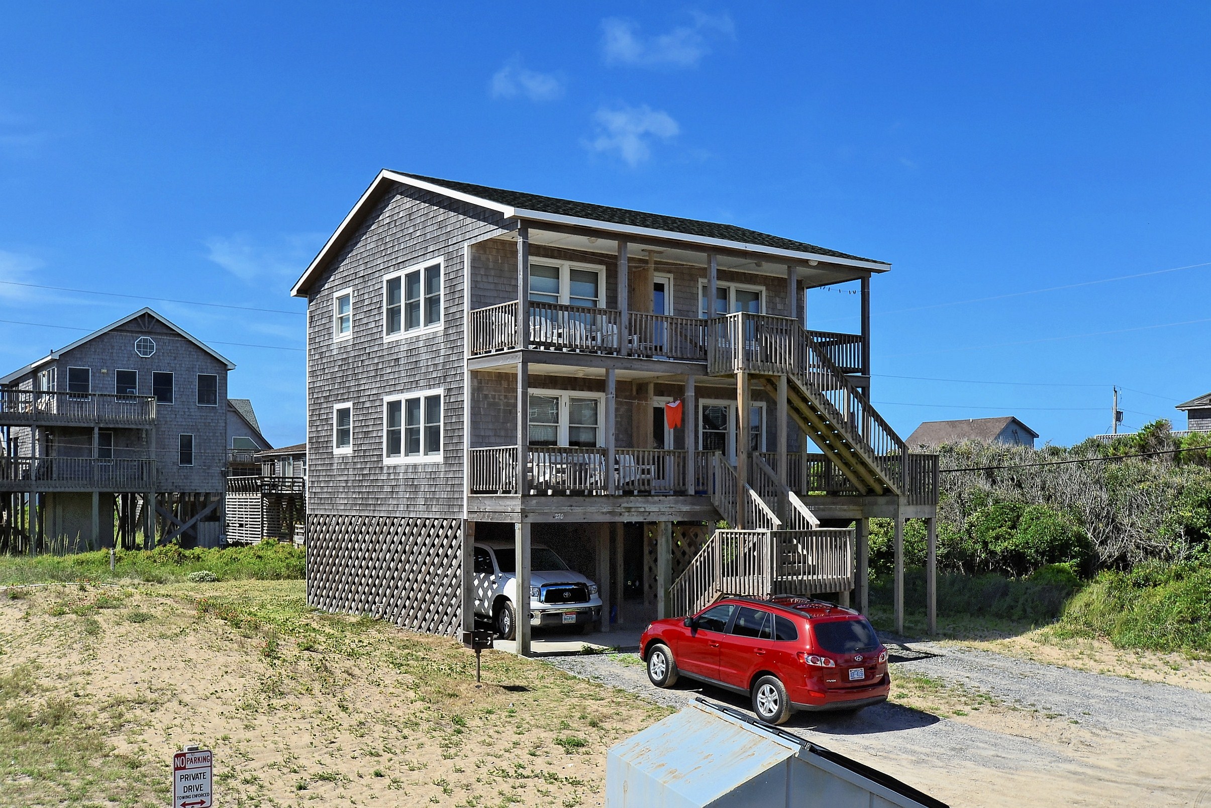 Pelican Place Lighthouse View