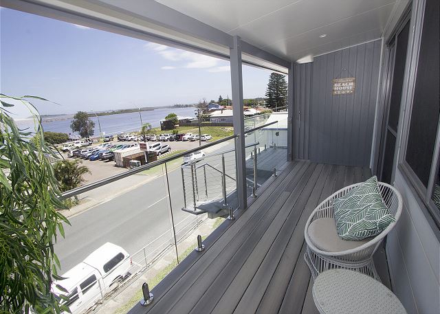 Beachside Apartment 1
