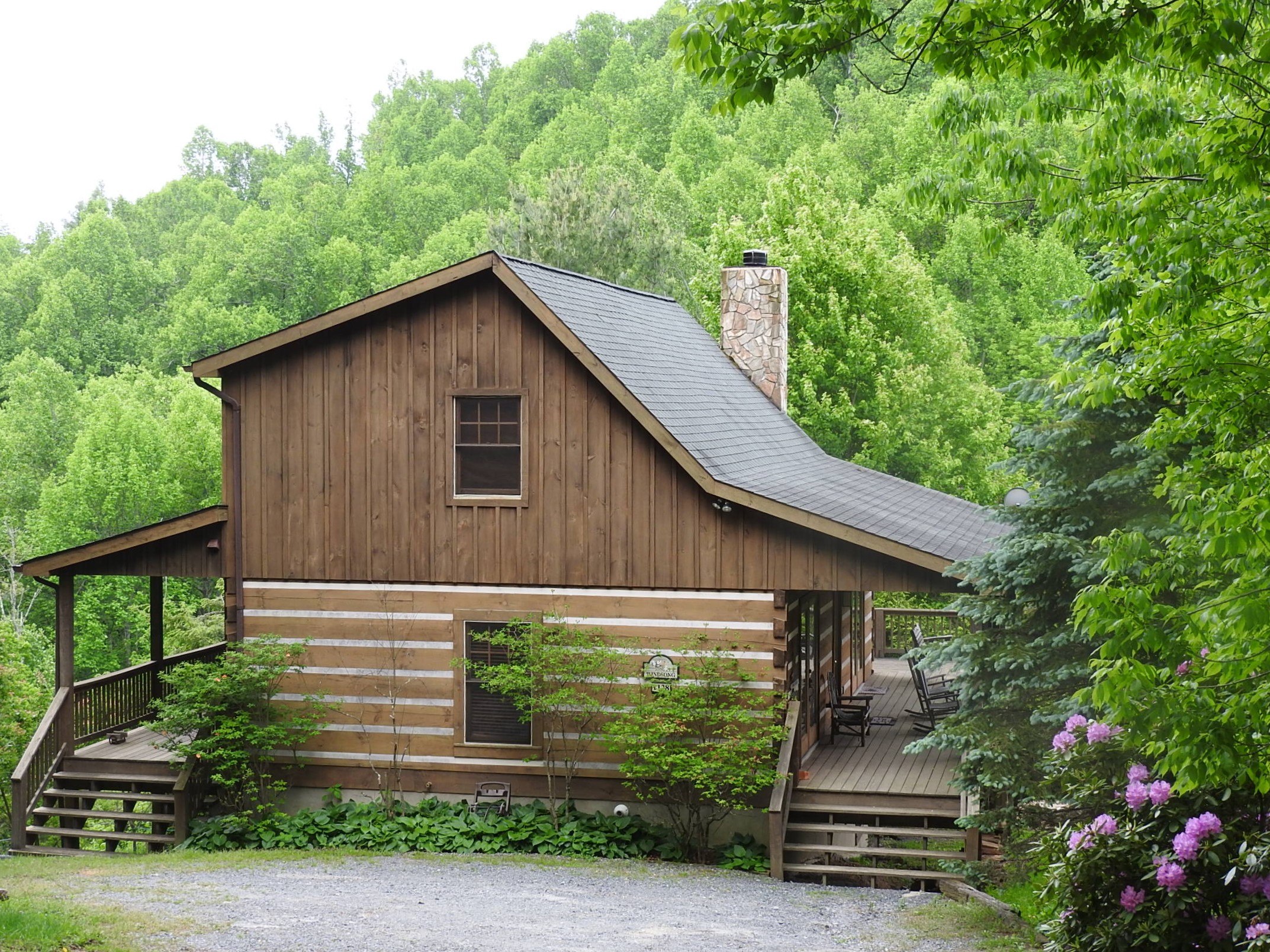 Windsong Log Cabin Rentals