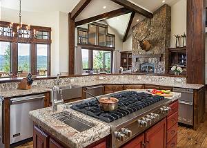 Kitchen - Gas Range and Granite Countertops 