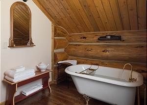 Loft Bath - A Unique Vintage Tub