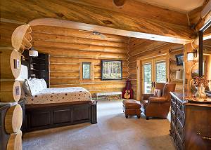 Master Bedroom - California King Sized Comfort