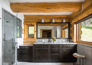 Master Bathroom - Luxury Appointments