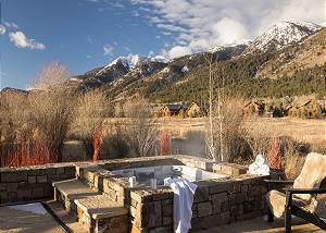 Hot Tub - Relax with unbeatable views!