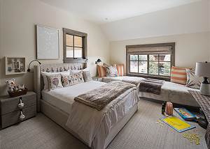 Guest Bedroom 2 - Geared towards our smaller guests