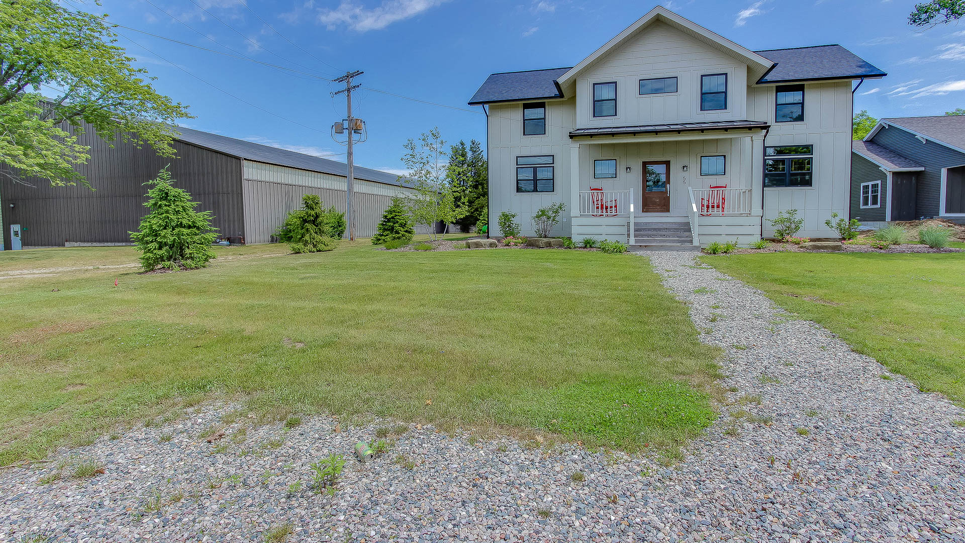 Ferry's Landing Lakeshore Lodging