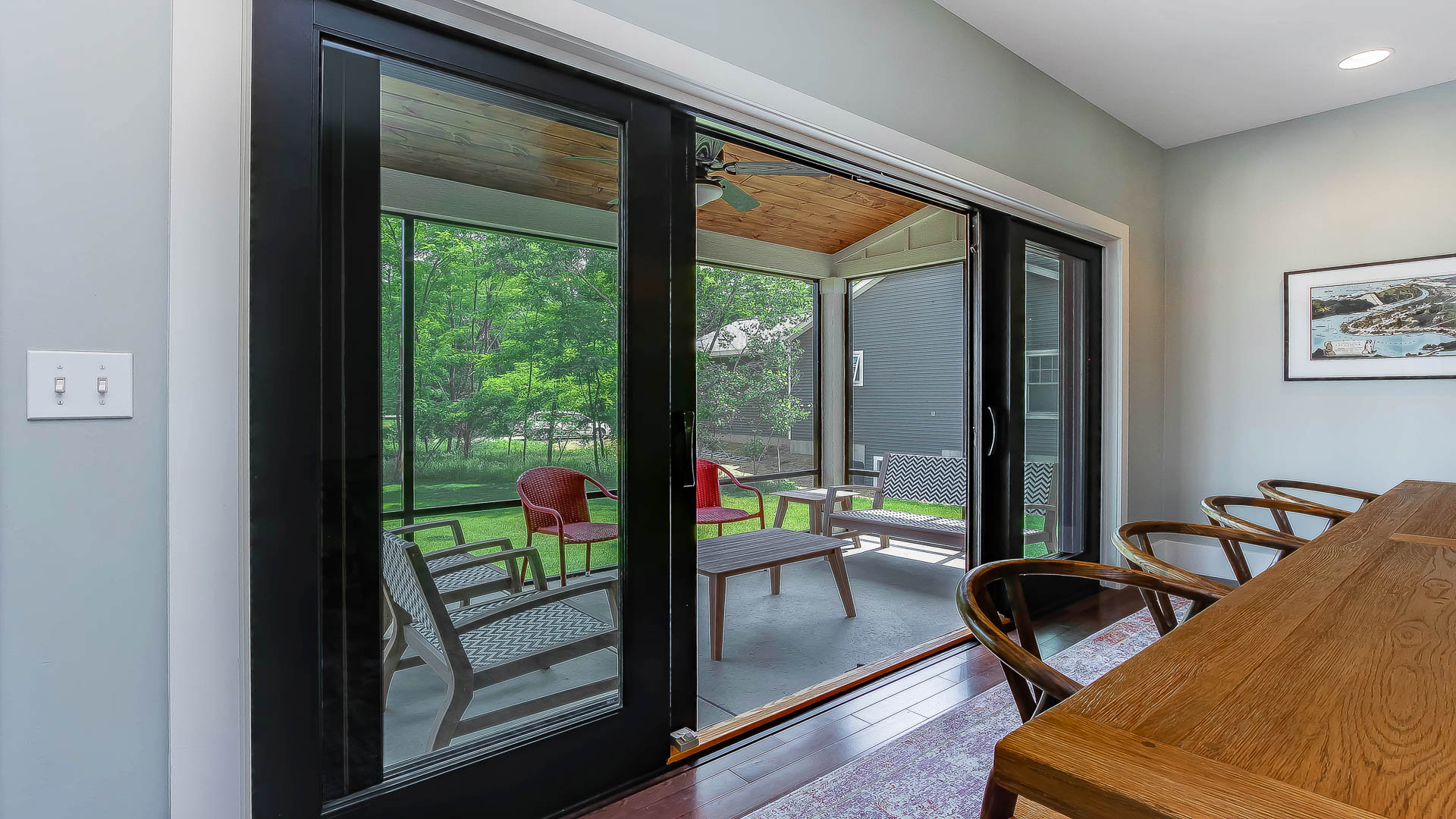 Ferry's Landing Lakeshore Lodging