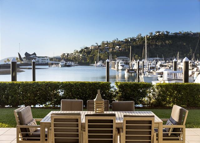 Pavillion 17 - Waterfront Spacious 4 Bedroom With Own...