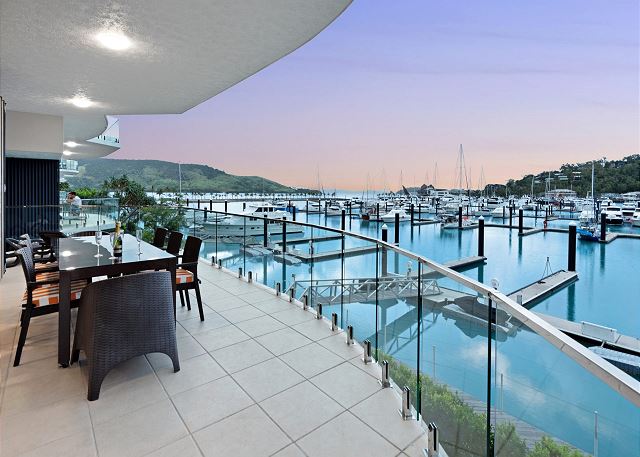 Prestige Pavillion Luxury 4 Bedroom Oceanfront With Buggy...