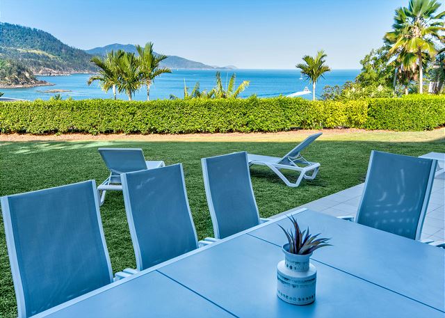 Bella Vista East 3 Luxury Ocean Views Large Flat Grassed...