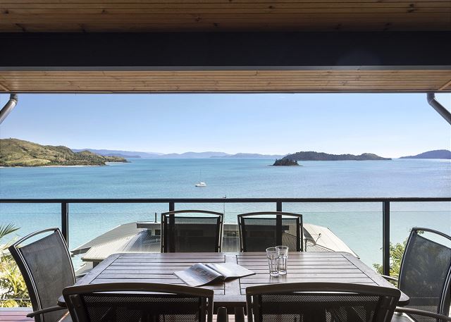 Shorelines 27 Hamilton Island Ocean View Buggy Transfers BBQ