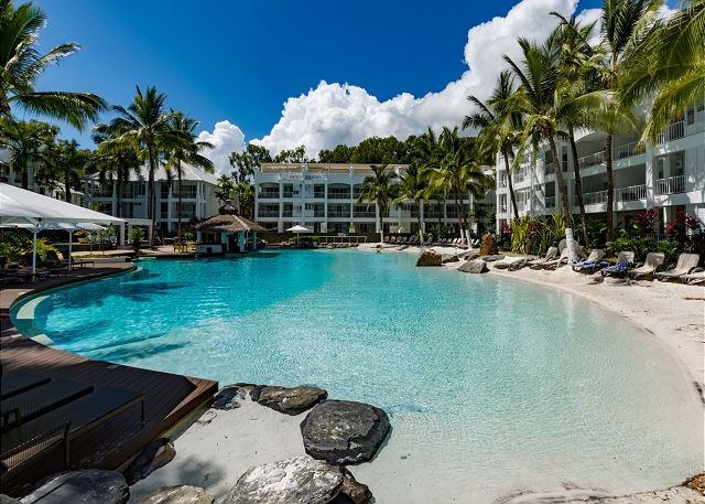 Oasis Beach Club 3322 - Waterfront Resort Spacious 2 Bedroom...
