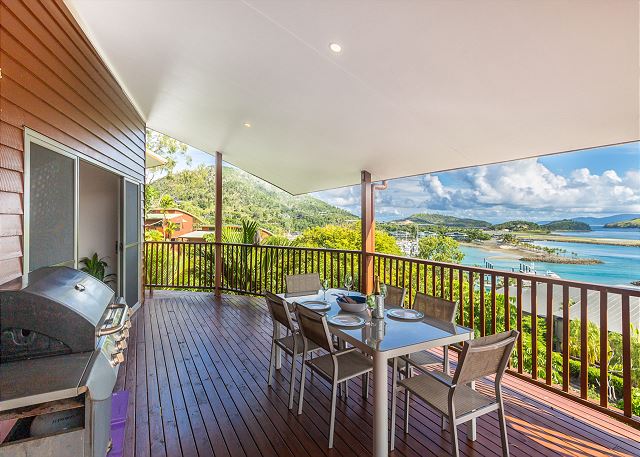 Casuarina 18 Ocean View Spacious Central Location