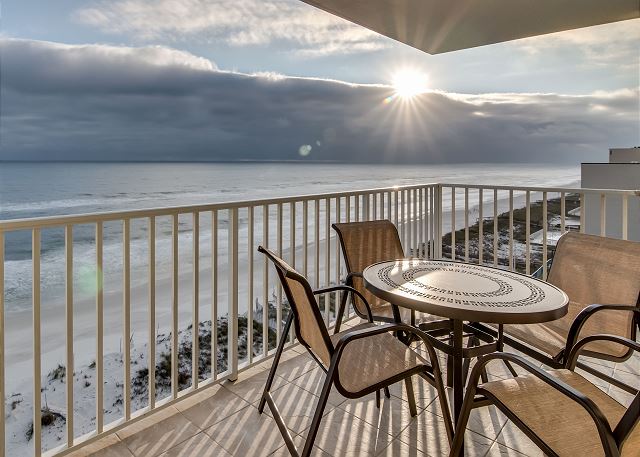 The stunning views of the Gulf of Mexico are endless from this 8th floor balcony!