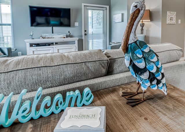 The spectacular cottage is waiting for you to come enjoy an amazing stay! Unit 4013, aka Blue Pelican...come check out this great property!
