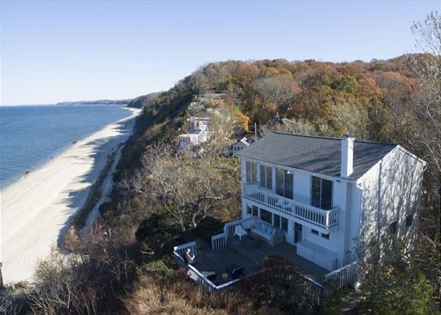 Amazing Home w/ Private Beach North Fork Vineyards 1.5hr to NYC