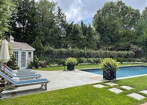 Steve's Place: Heated Pool, 3BR Southold Home, Beach