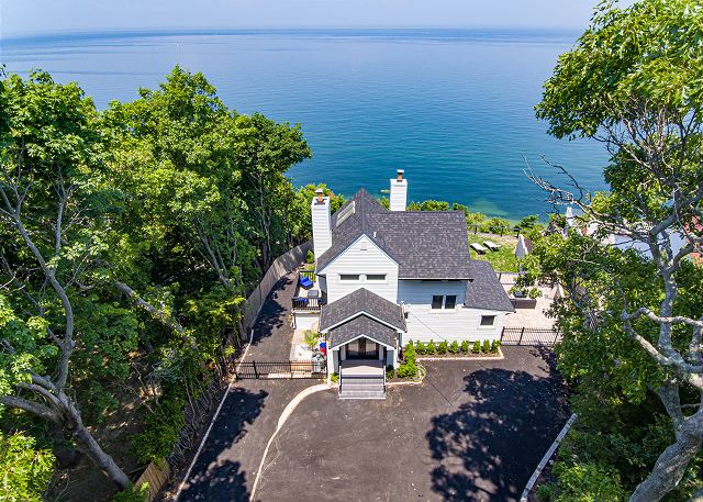 Photo: Coastal Retreat: Waterfront, Deck, Awesome Views