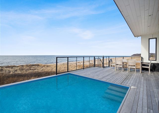 Modern North Fork Haven: Beachfront,Private Pool