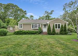 Photo: Charming Cottage in The Heart of the North Fork