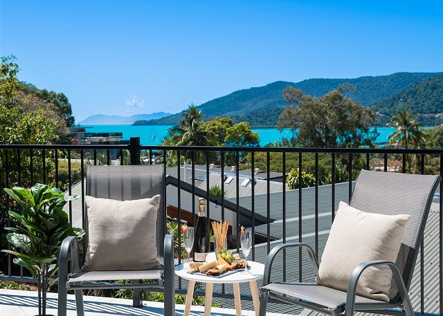 Drift Tide On Airlie