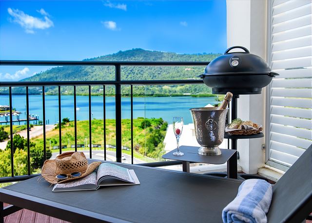 Port Views On Airlie 2 Bedroom