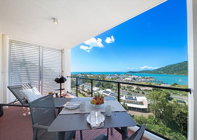 Port Views On Airlie 1 Bedroom