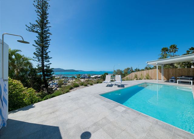 Airlie On Airlie 3 Bedroom