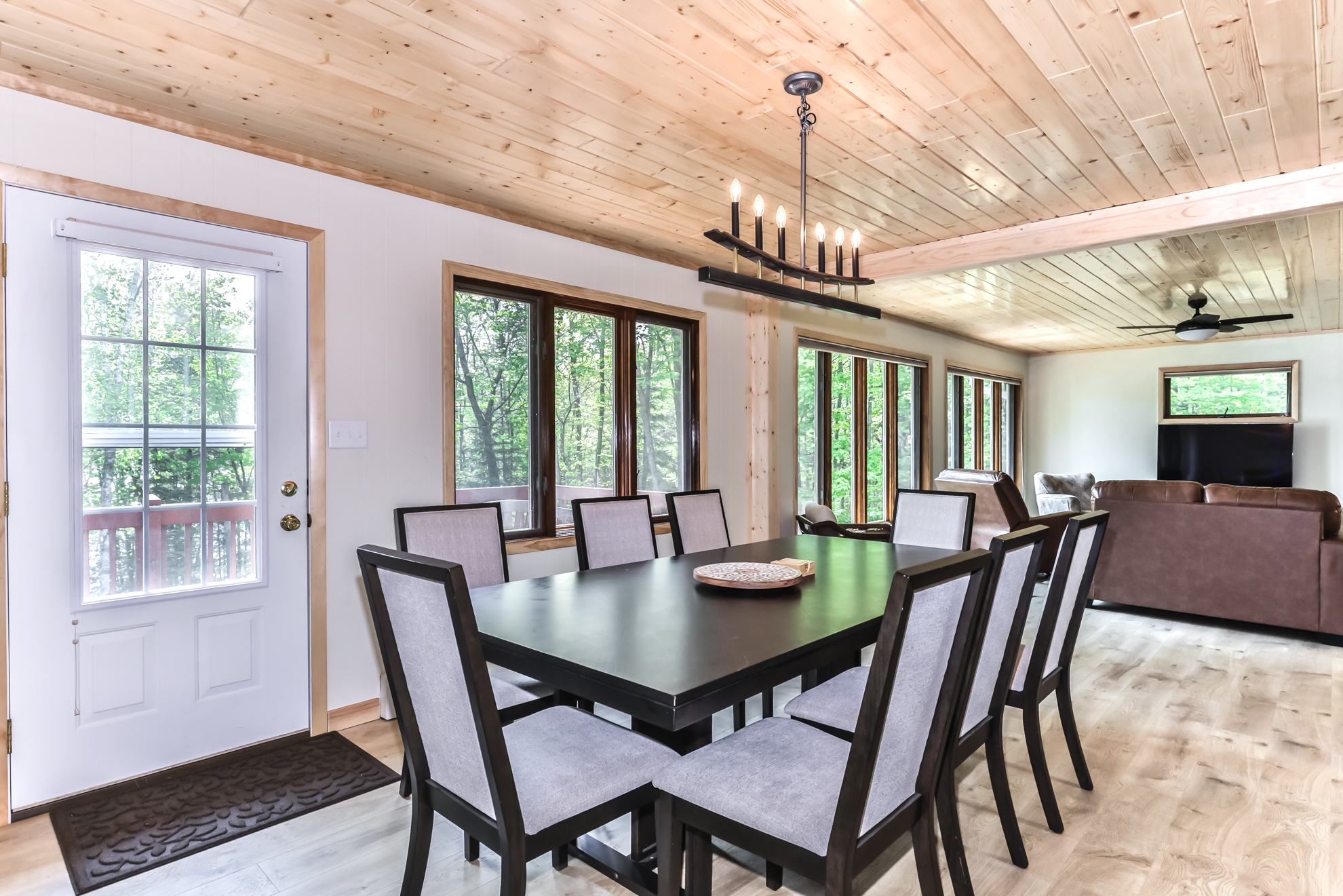 Deerskin Retreat | Photo 13