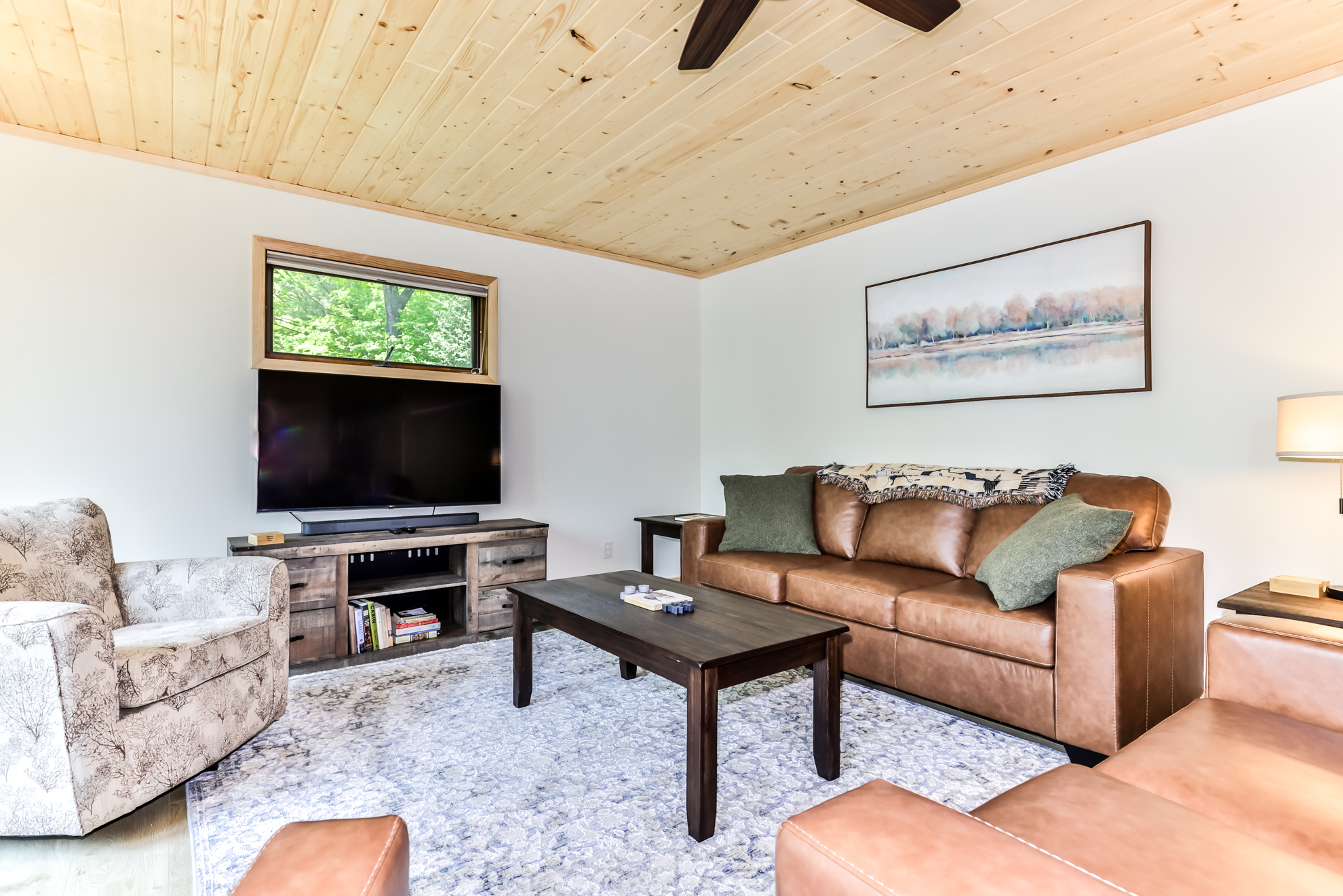Deerskin Retreat | Photo 9