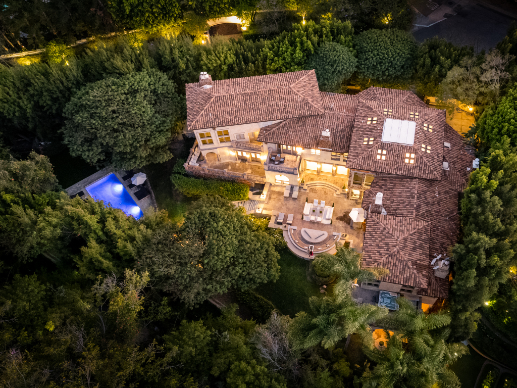 Carolwood Estate
