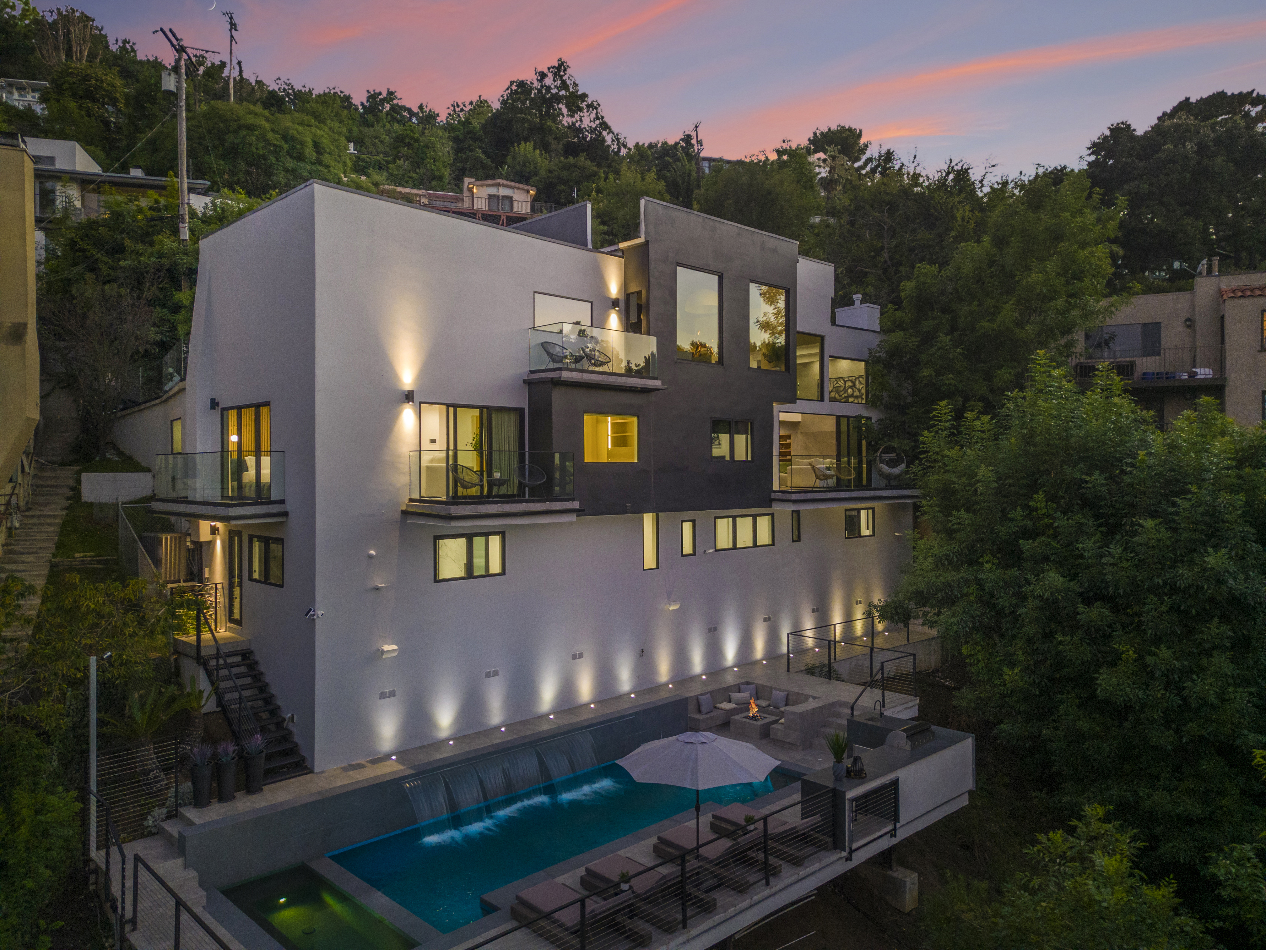 Caverna Estate