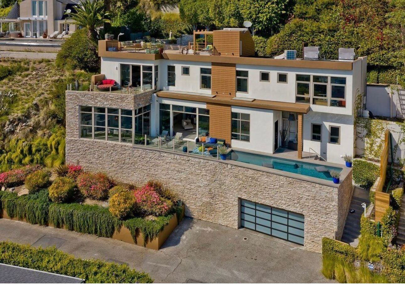 Woodshill Villa