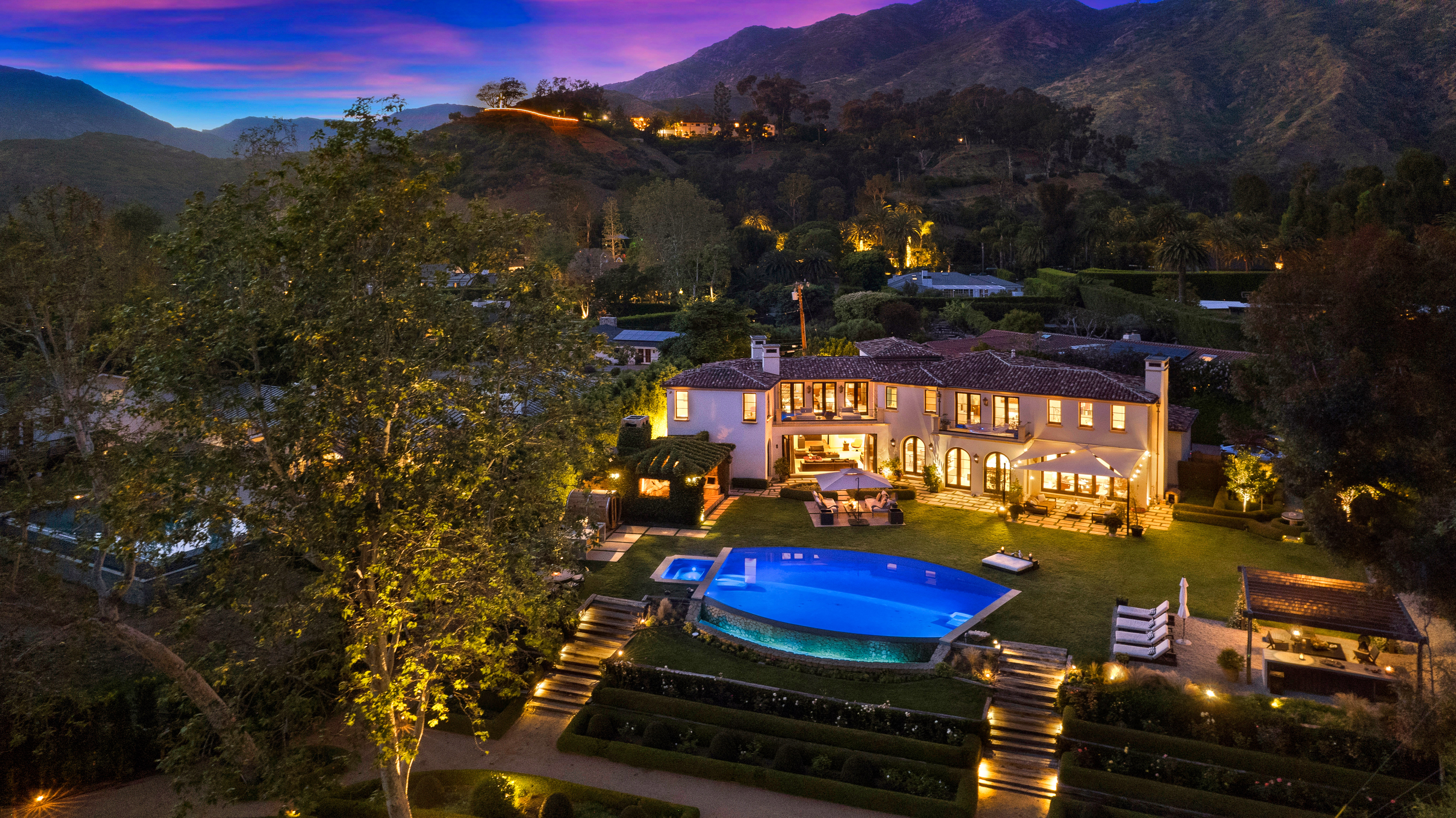 Villa Tuscan