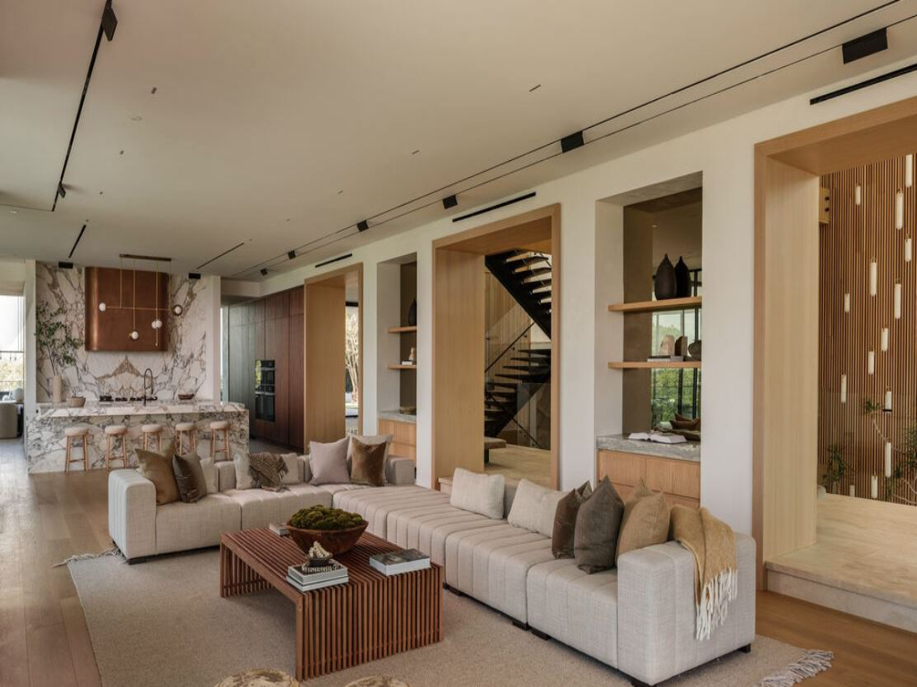 Royal Oak - Exquisite Estate with Infinity Pool & Breathtaking Views - Image 5