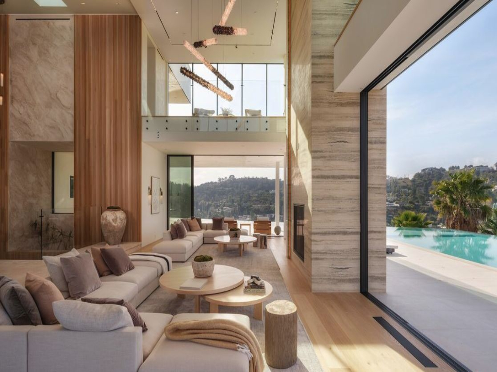 Royal Oak - Exquisite Estate with Infinity Pool & Breathtaking Views - Image 4