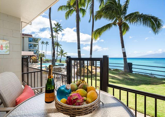 Seashore Stunning Studio with AC!!
