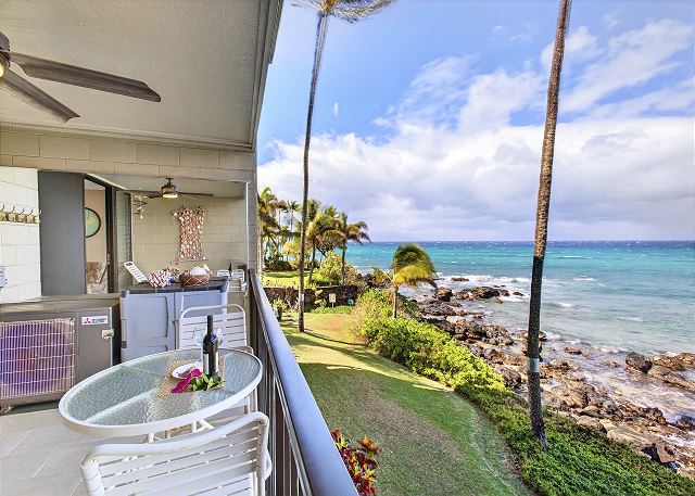 Modern Upgraded Oceanfront 1BR — Chic, Bright & Beachfront