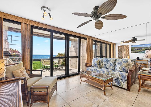 Oceanfront Maui Condo  Turtles, Sunsets and Views