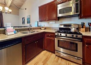 Mammoth Estates #206