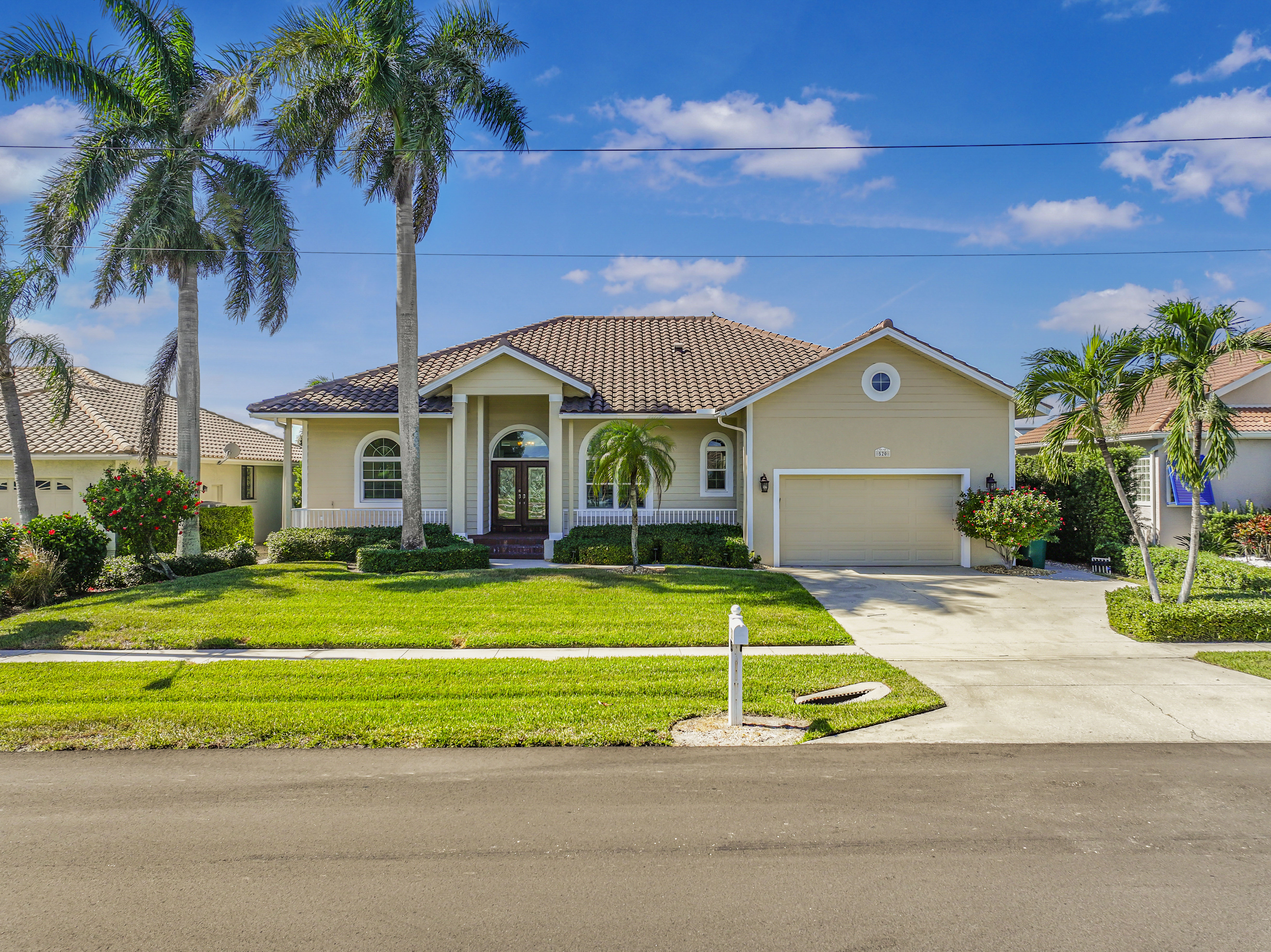 Heated Pool And Dock Access - Luxurious Waterfront Retreat - Marco Island, FL